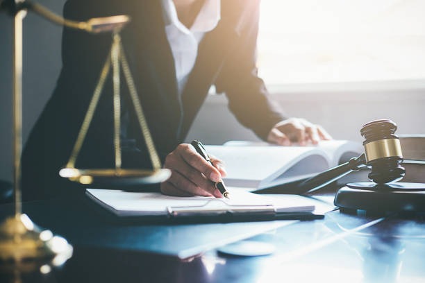 Leading Criminal Lawyer in Champaign Dedicated to Your Defense